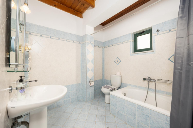 Bathroom 3, Spiros Beach Villa, Crete