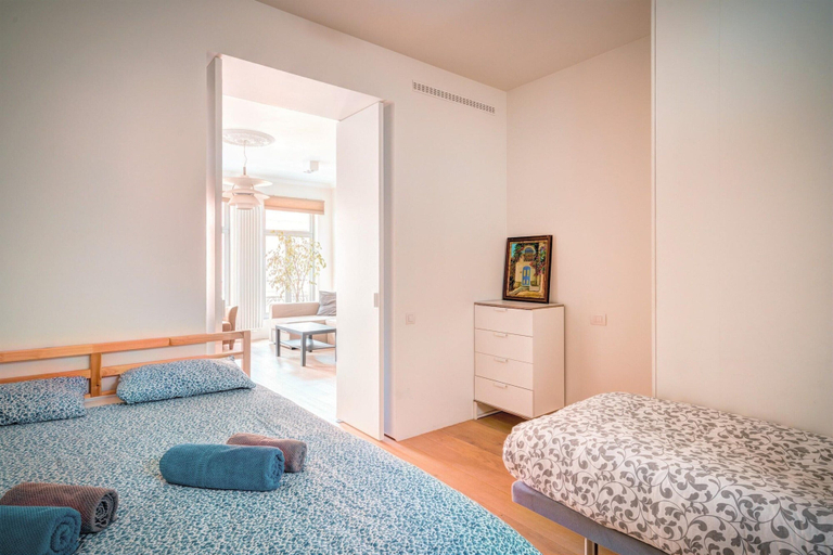 Room 4, Bright Lodge 6-person Antwerp, Antwerpen