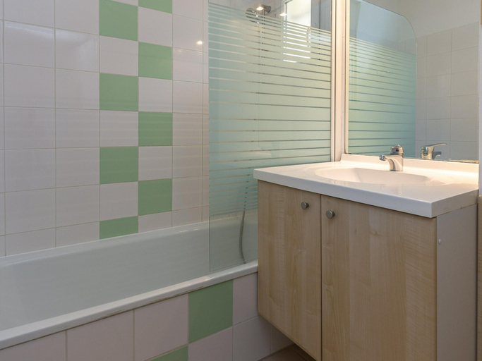 Bathroom 4, Coastal Retreat Near Sandy Beach, Hérault