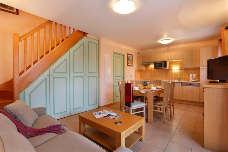 Living room 4, Duplex in Tourrettes With Pool Access, Var