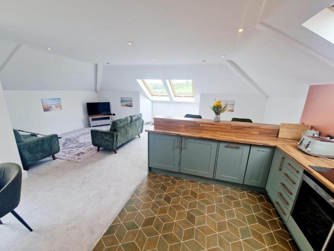 Interior 4, Apartment Sleeps 4 With Balcony and Parking, Devon