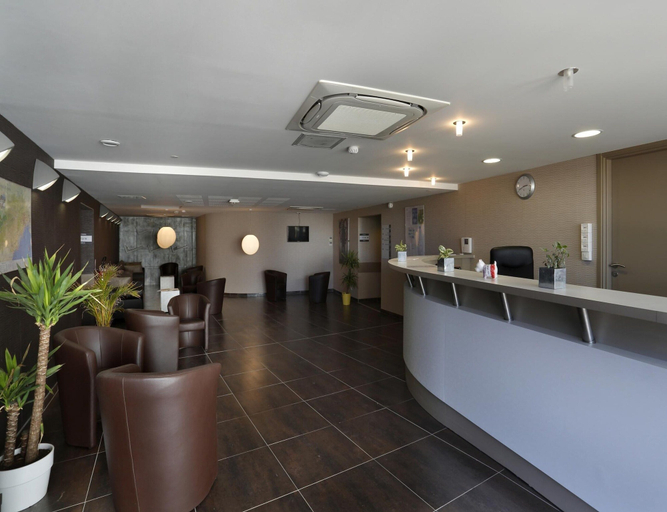 Reception 4, Montpellier Base Near Coast With Balcony, Hérault