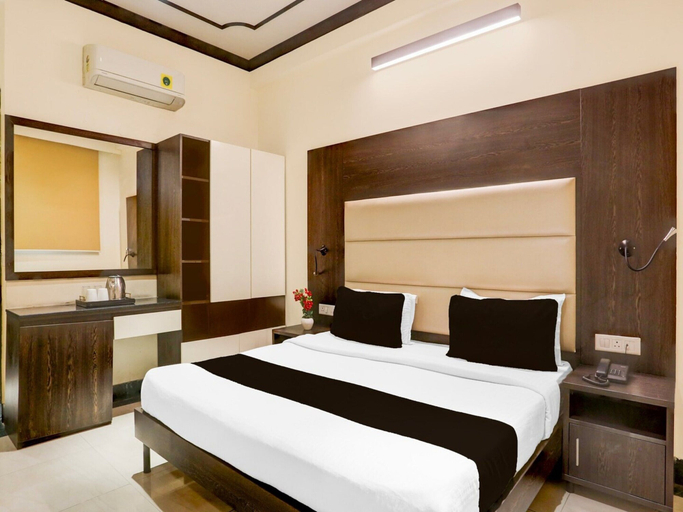 Room 3, Townhouse Sushant Lok Phase 1 Hotel Neven, Gurgaon