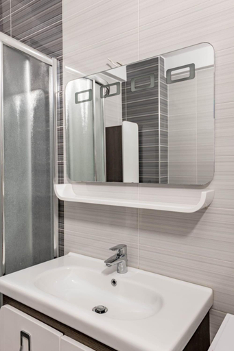 Bathroom 2, Albania Dream Holidays Accommodation, Sarandës