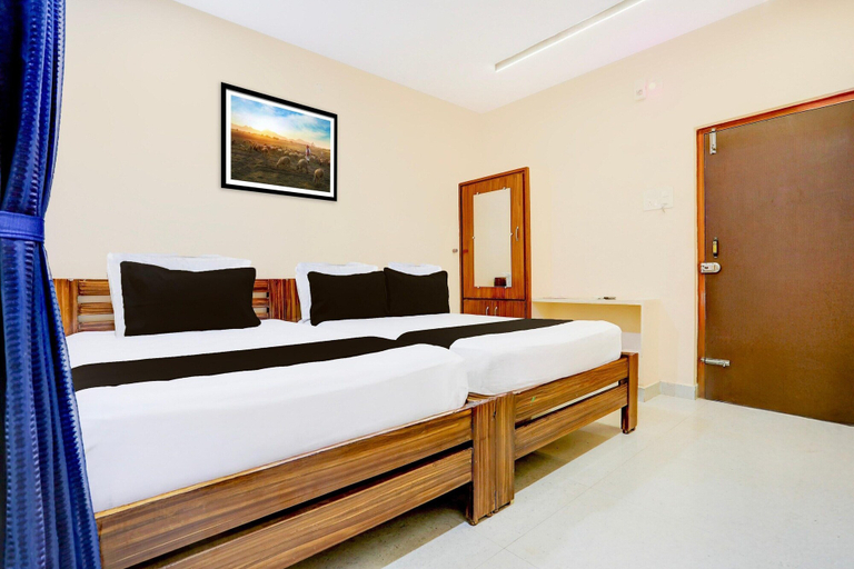 Room 5, Super Deluxe Room Hotel O Yanam Beach, Yanam