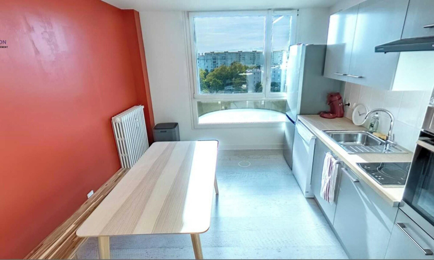 Private kitchen 2, Cozy Room in a Friendly Shared Flat - Lyon 8th, Rhône