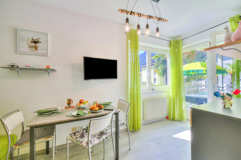 Dining room 5, Marina's Green Home - Terrace and Parking, Trento