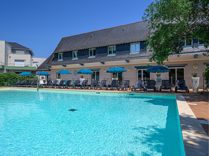 Pool 5, Studio With Balcony Near Vannes, Morbihan