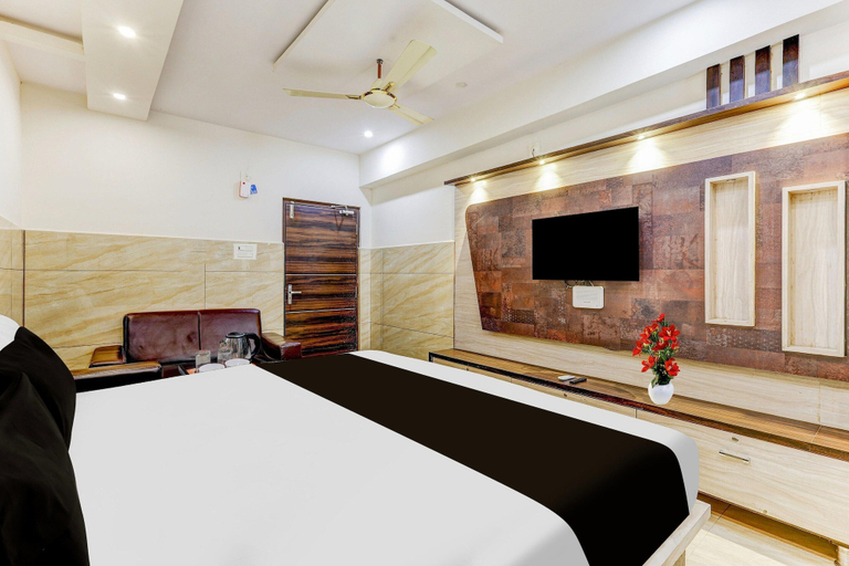Room 3, Classic With Twin Bed Sree Nitya Residency, West Godavari