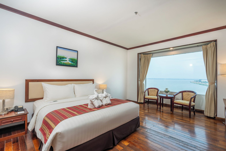 Bedroom 4, Champasak Grand Hotel, Pakxe