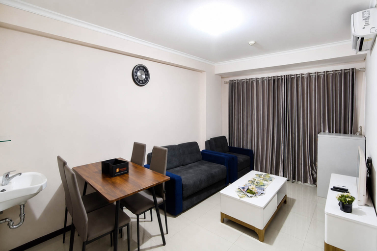Living Room 5, Enjoy Living 2BR Apartment at Gateway Pasteur By Travelio, Bandung