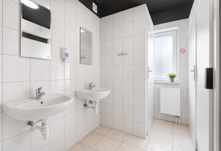 Bathroom 3, Pokoje A2 Poznan - 24h Self Check-in - Free Parking, Poznań City