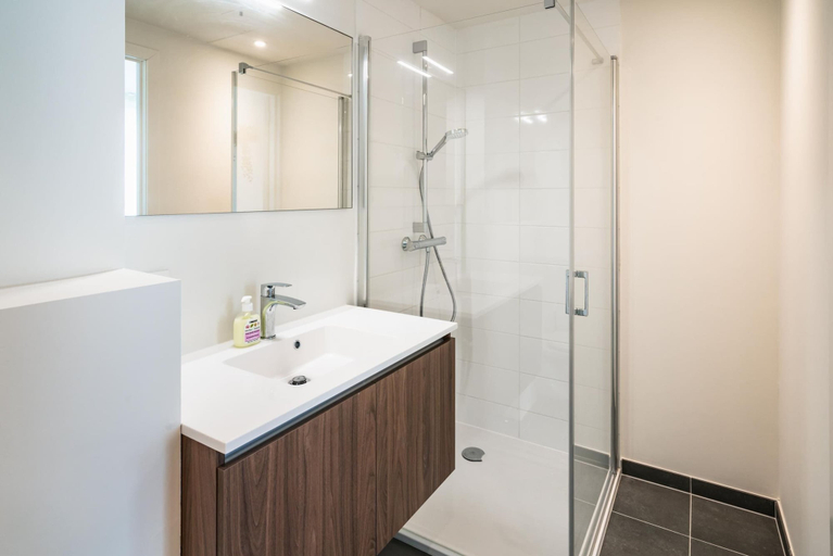 Bathroom 3, City Hideaway With Terrace in Antwerp, Antwerpen