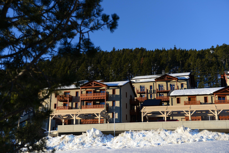 Exterior 5, Spacious 8-guests Holiday Apartment, Pyrénées-Orientales