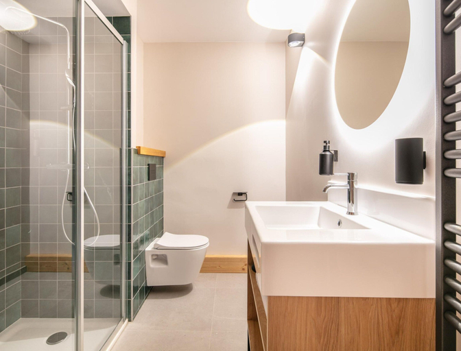 Bathroom 2, Cozy Stay With Sleeping Alcove, Isère
