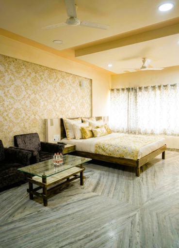 Others 3, Hotel Shri Krishn, Betul