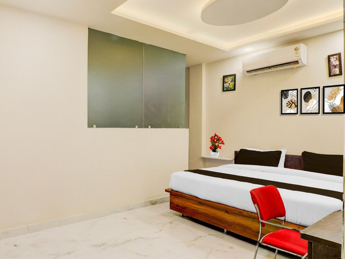 Room 3, Deluxe Hotel Avon, Kanpur Nagar