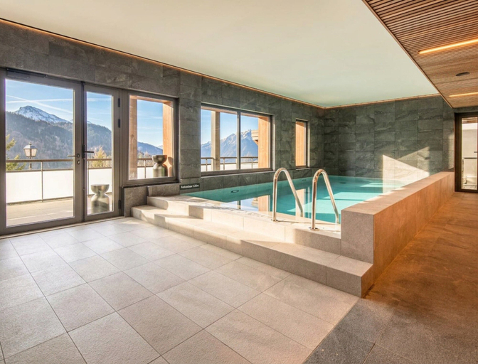 Pool 3, 10-person Apartment With Balcony, Isère