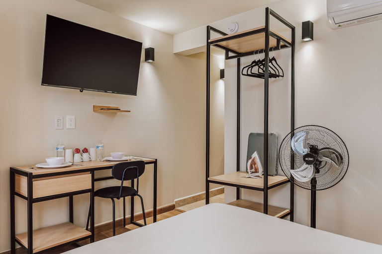 Room 4, Casona 109 By Homirent, Querétaro