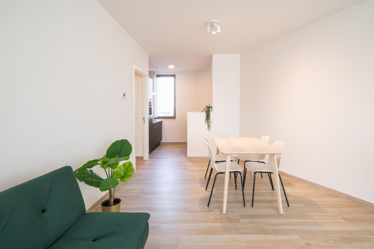 Living room 3, City Centre Retreat for 12 in Antwerp, Antwerpen