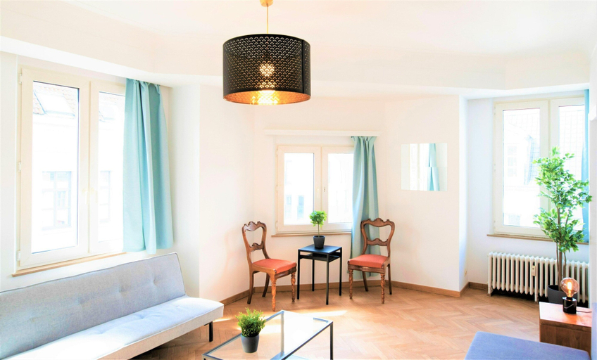 Living room 5, 1-bedroom Lodge in Antwerp Centre, Antwerpen