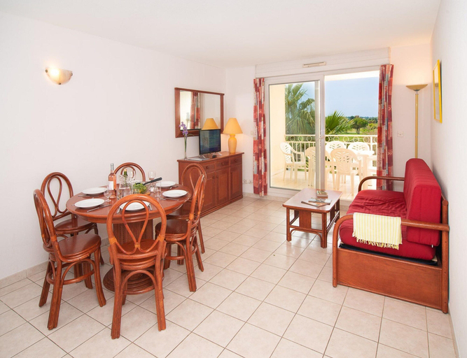 Living room 4, Golfside Apartment with Terrace, Hérault