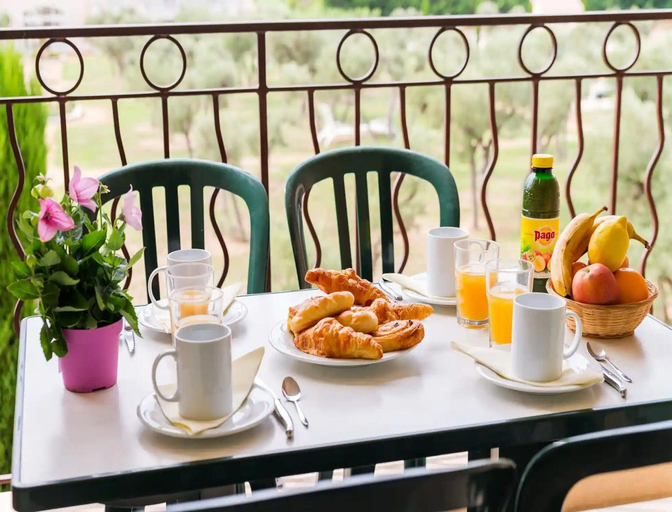 Balcony, Apartment in Maussane-les-alpilles, Bouches-du-Rhône
