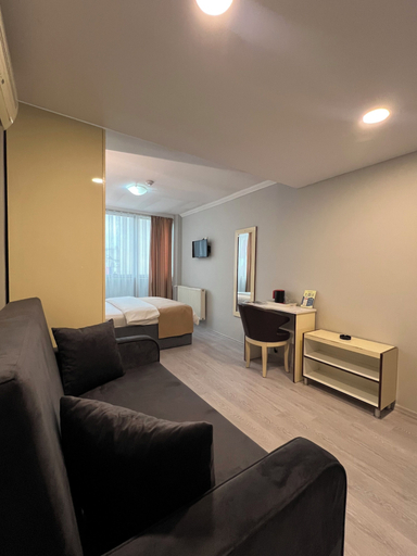 Others, BUYAR OTEL, Merkez