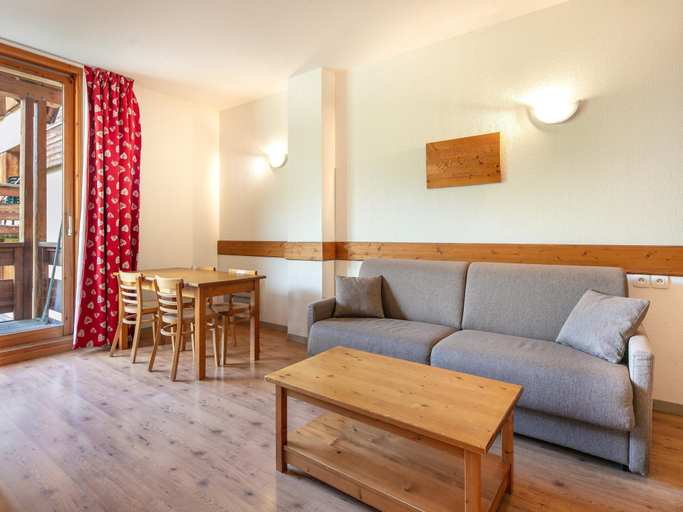 Living room, Alpine Stay, Pool & Spa Access, Savoie