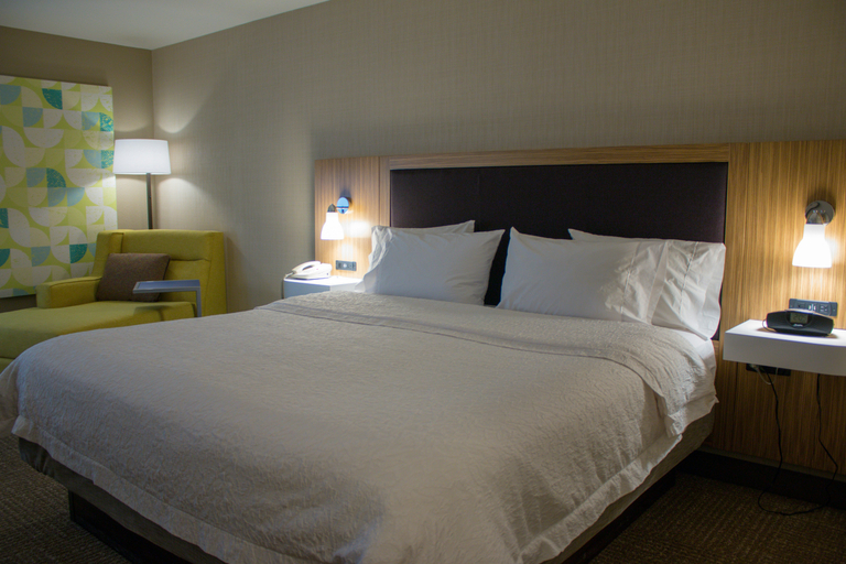 Bedroom 3, Hampton Inn Boise - Airport, Ada