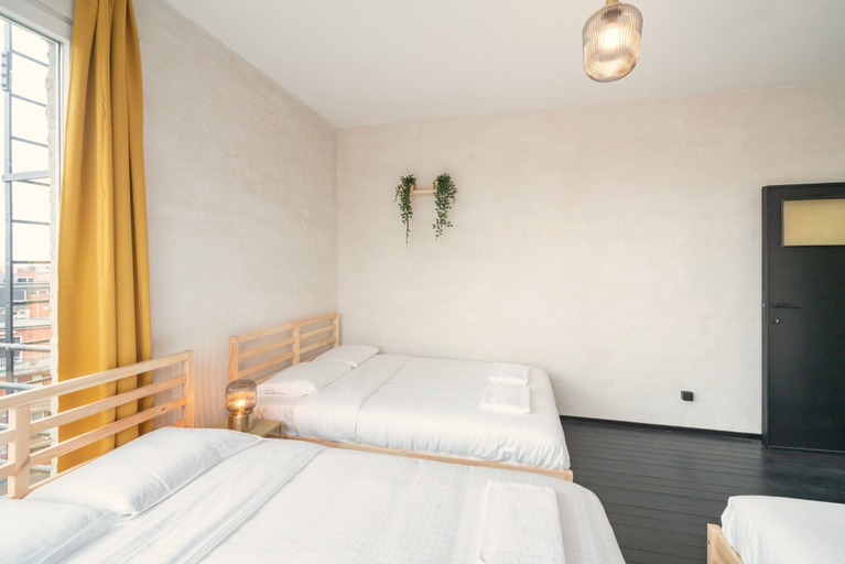 Room 2, Grand Central 2BR Apartment Sleeps 14, Antwerpen