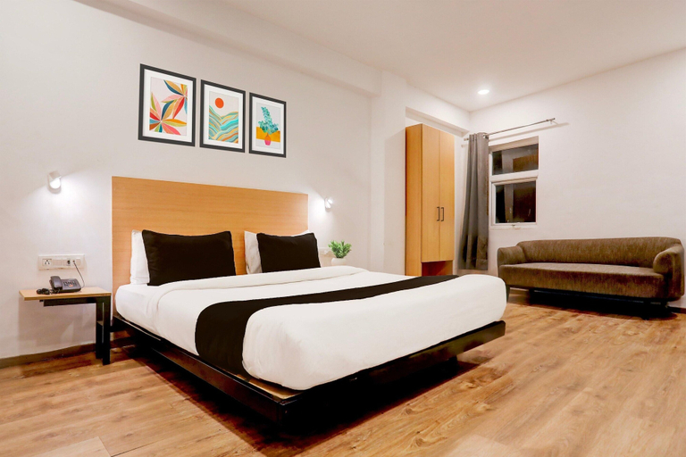 Room 3, Super Deluxe Roomhotel Santosh Palace, Kaushambi