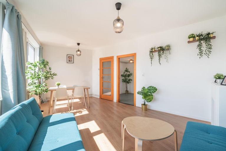 Living room 3, Large Antwerp City Center Apartments2bbns, Antwerpen