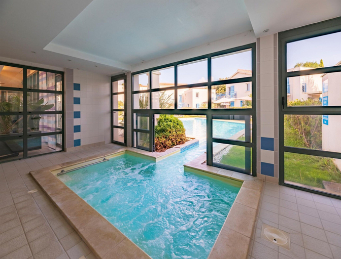 Pool 2, Seaside apartment in Saint-Palais-sur-Mer, Charente-Maritime