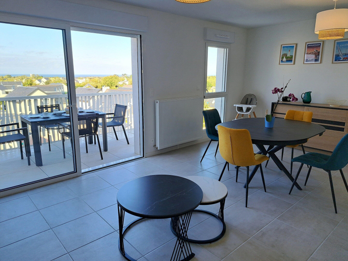 Food & Drinks, Apartment in Plouarzel, Finistère