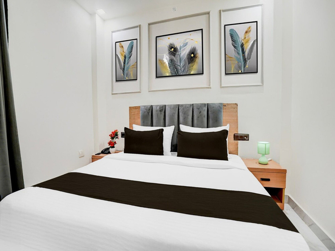 Room 2, Premiumhotel Shikha Continantal, Kaushambi