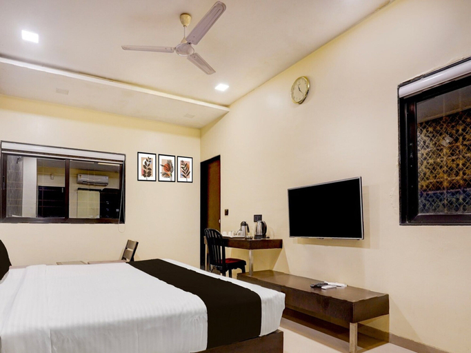 Room 3, Collection O Vyara Railway Station, Tapi