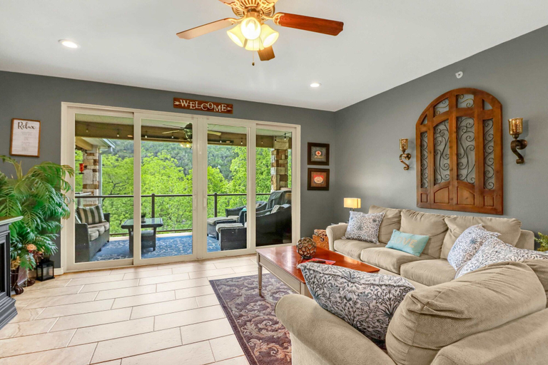Living area 3, Cliffside Paradise Waterfront, Comal