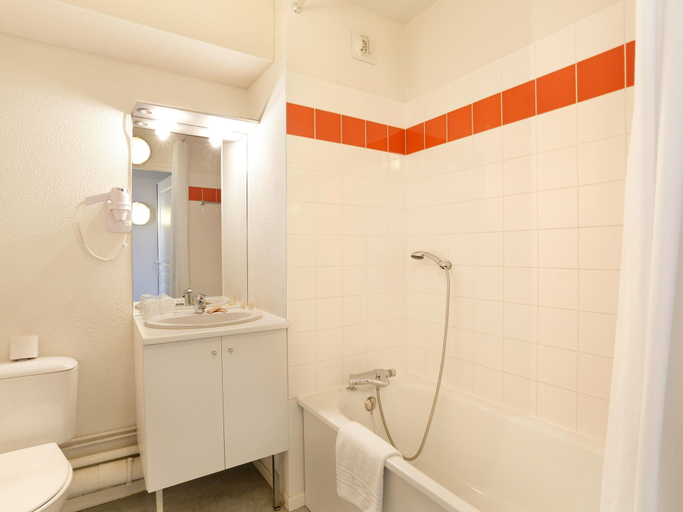 Bathroom, Romantic Getaway in Epernay, Marne
