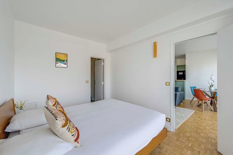 Room 5, Bright Flat - 1bdr/4p- Near Paris and La Defense, Hauts-de-Seine