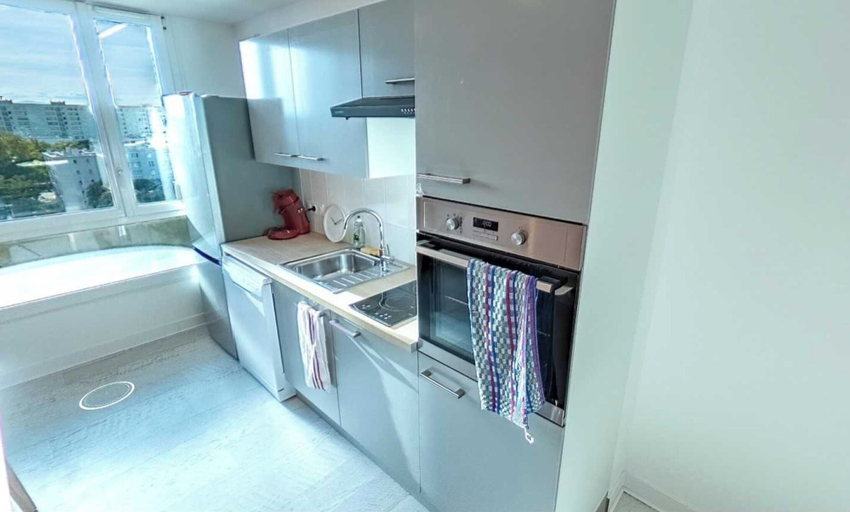 Private kitchen 5, Cozy Room in a Friendly Shared Flat - Lyon 8th, Rhône