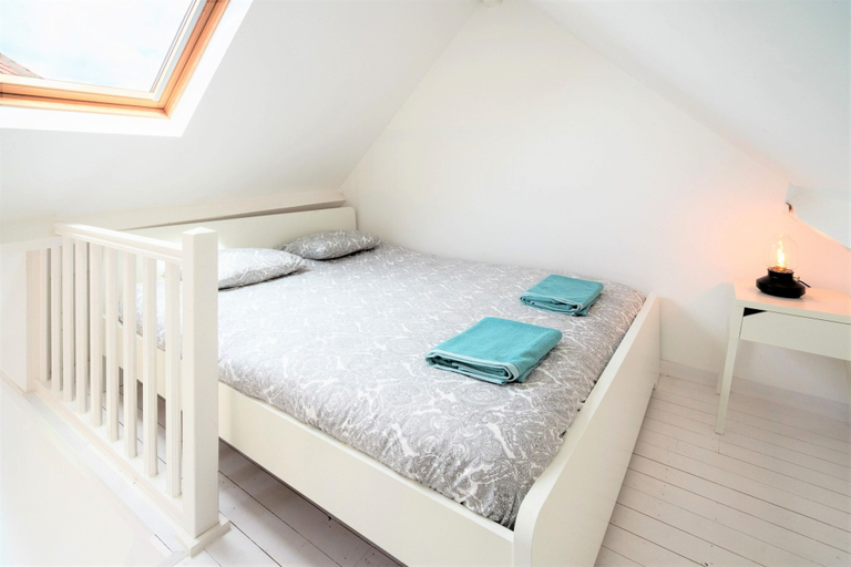Room 3, Stylish Terrace Apartment in Antwerp, Antwerpen