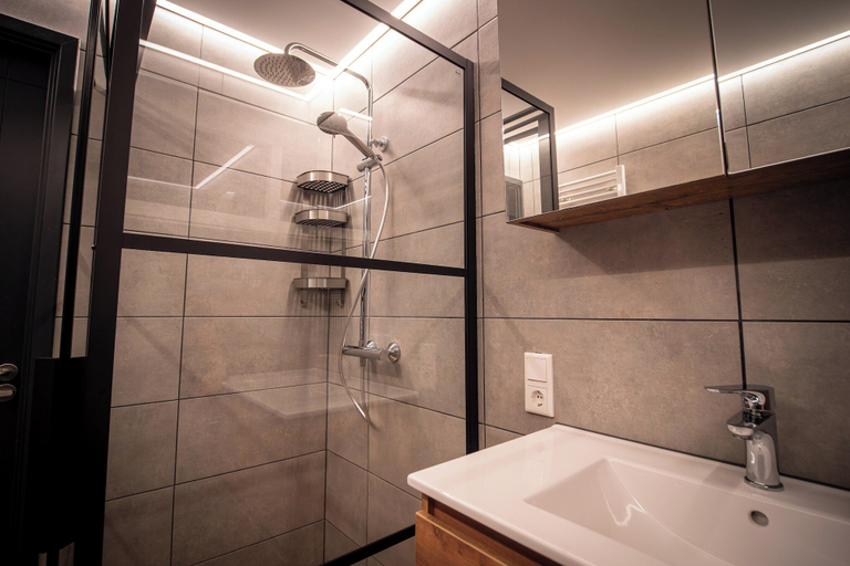 Bathroom 4, Moderne Wohnung an der Skipiste Nahe Winterberg, Hochsauerlandkreis