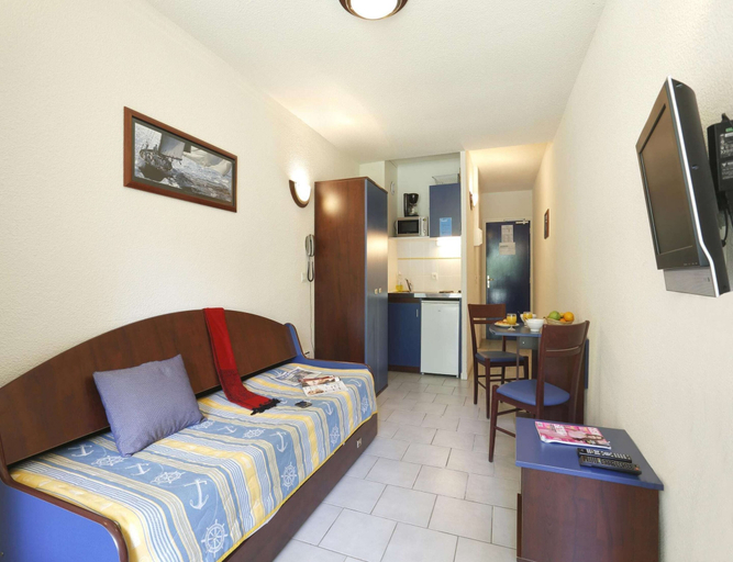 Living room 2, 2-person Studio Near Pont D'arc, Ardèche