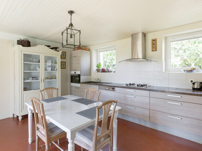 Private kitchen 3, Beautiful House With Garden, Finistère