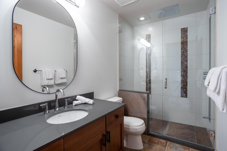 Bathroom 3, 34 Englewood Greens, Squamish-Lillooet