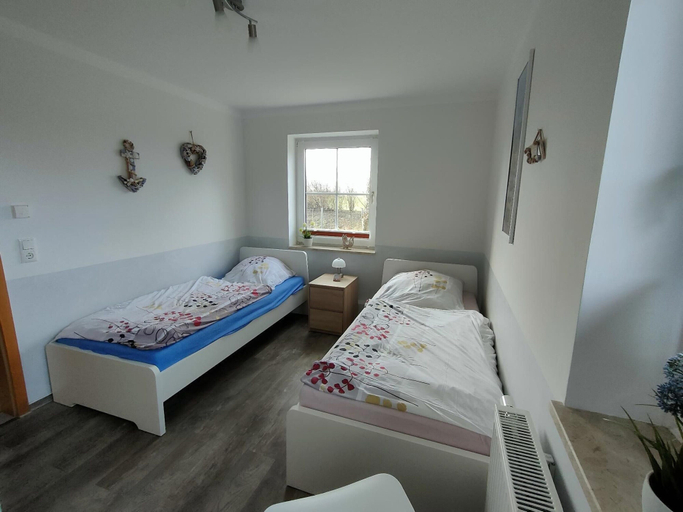 Room 3, Ferienwohnung in Wenkendorf mit Garten, Ostholstein