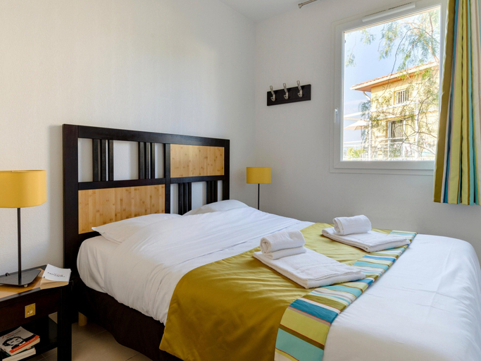 Room 3, Var Coast Duplex Apartment for 8, Var