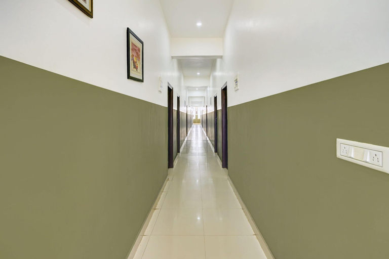 Interior 4, Super Collection O Chikmangaluru, Chikmagalur