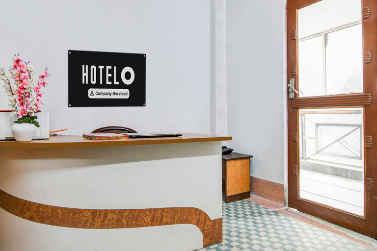 Reception 4, Deluxe Blue Moon Guest House, Kolkata